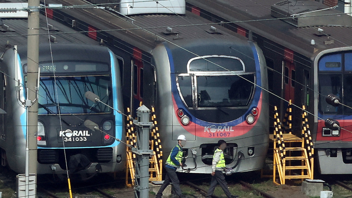 다음 역은 총파업입니다...? 🚇