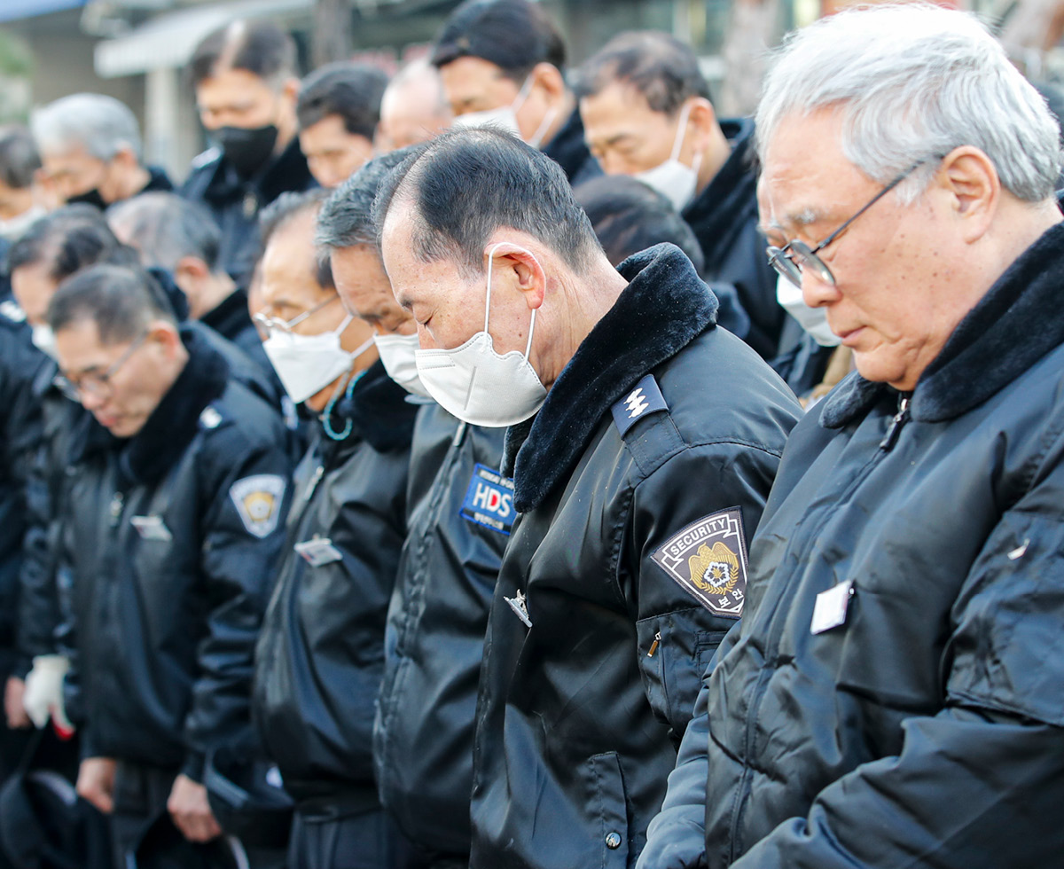 경비 노동자가 목숨을 끊은 이유