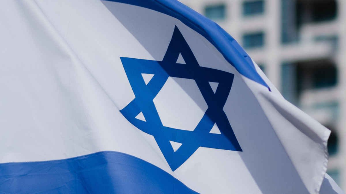 말 주워 담은 이스라엘