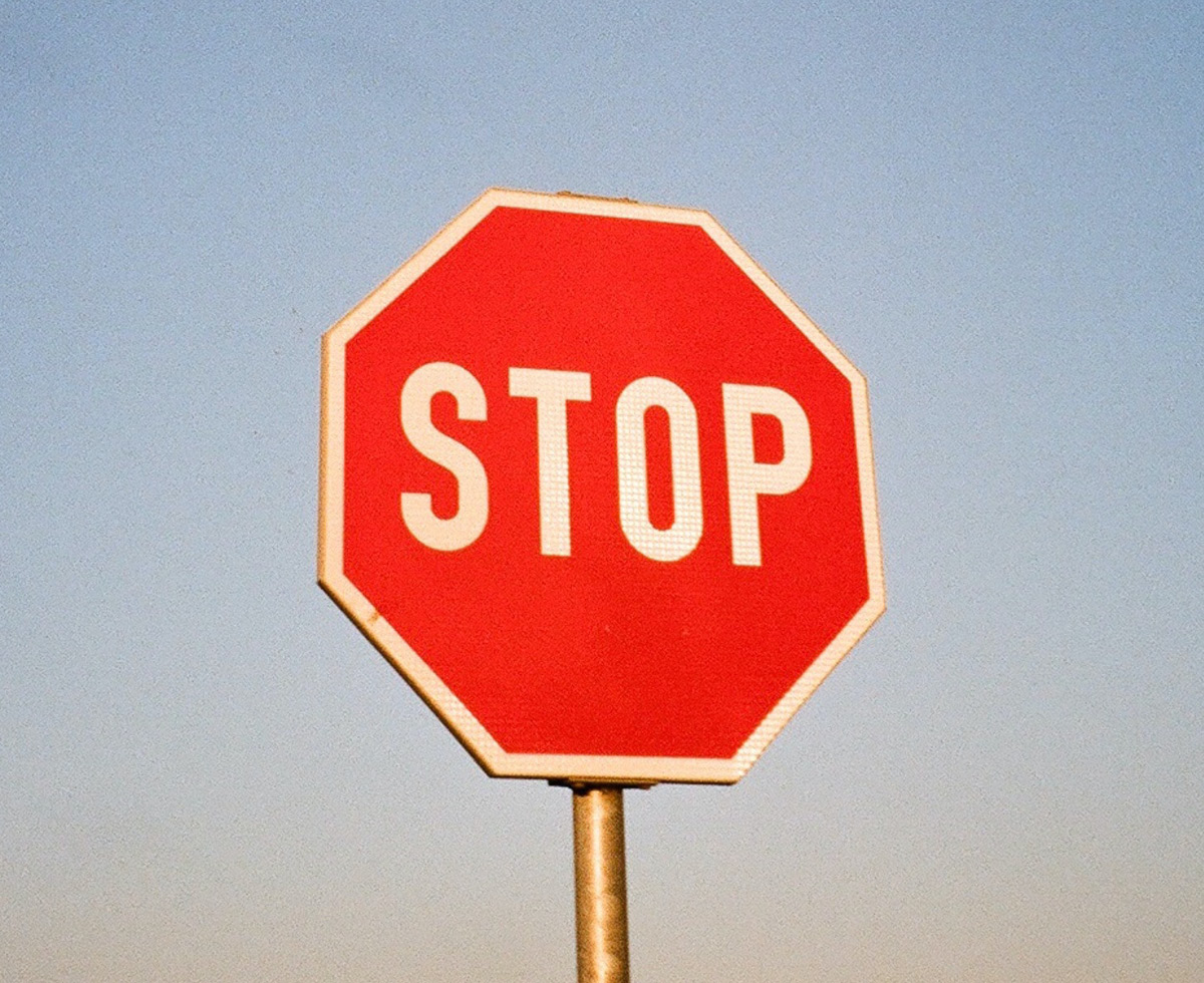 AI 개발 멈추자? 의심스러운데... 🤔