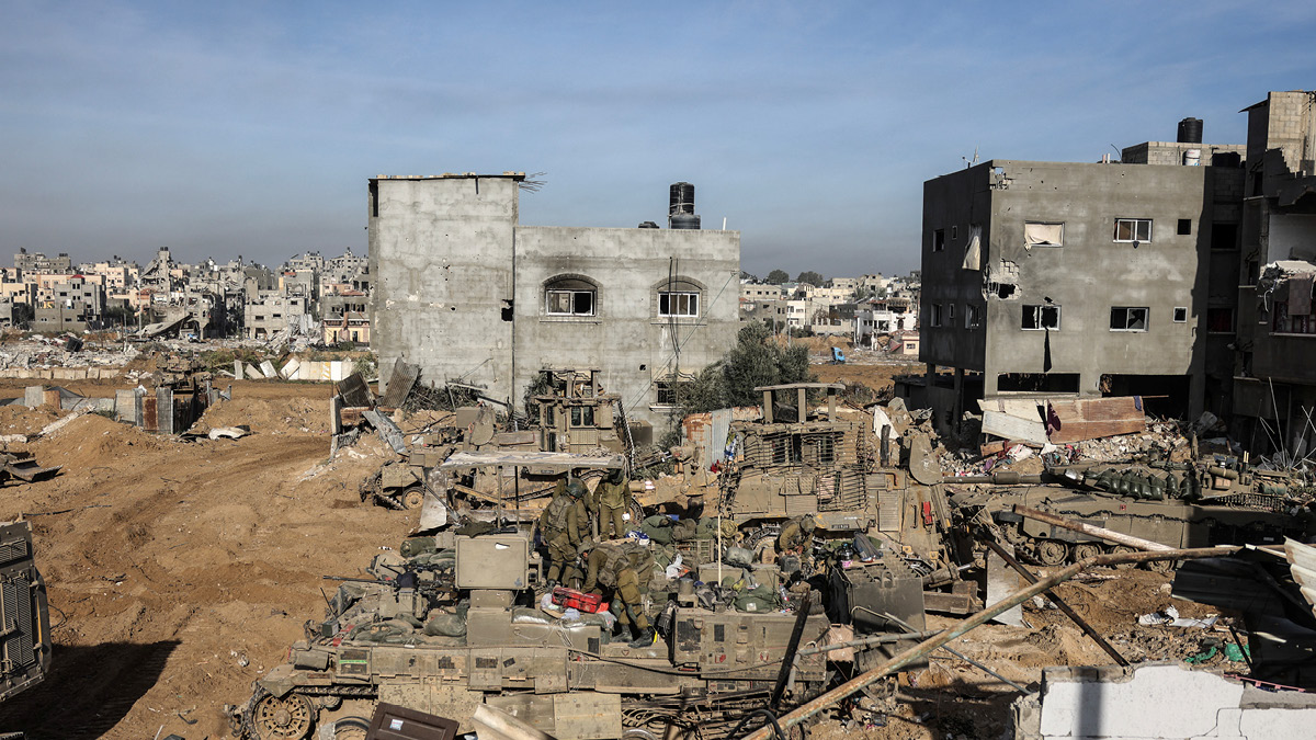 전체 인구의 1%가 죽었다