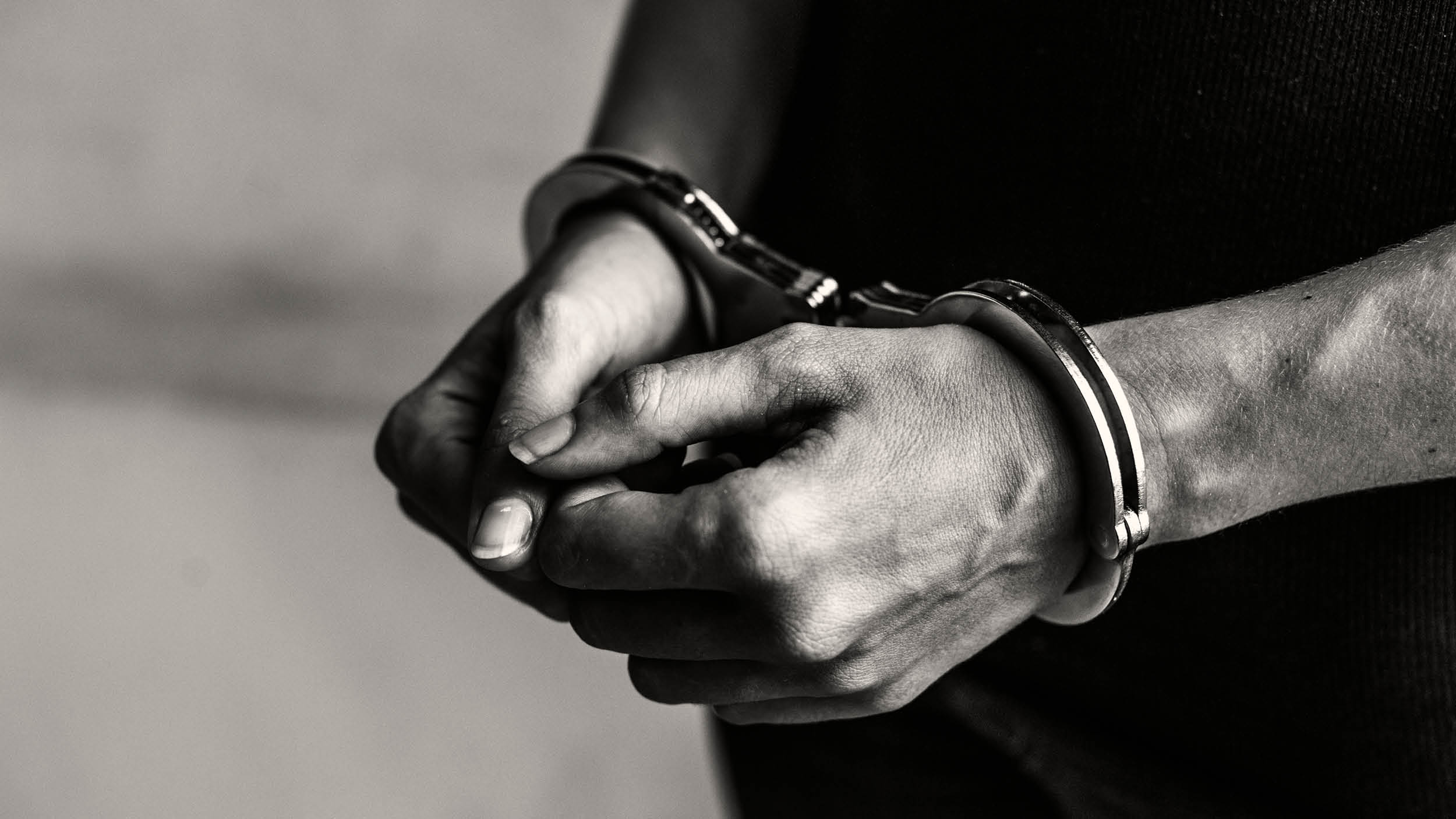 신상공개는 머그샷으로 📷