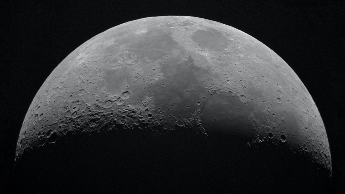 달 나이 4000만 살 추가 🌝