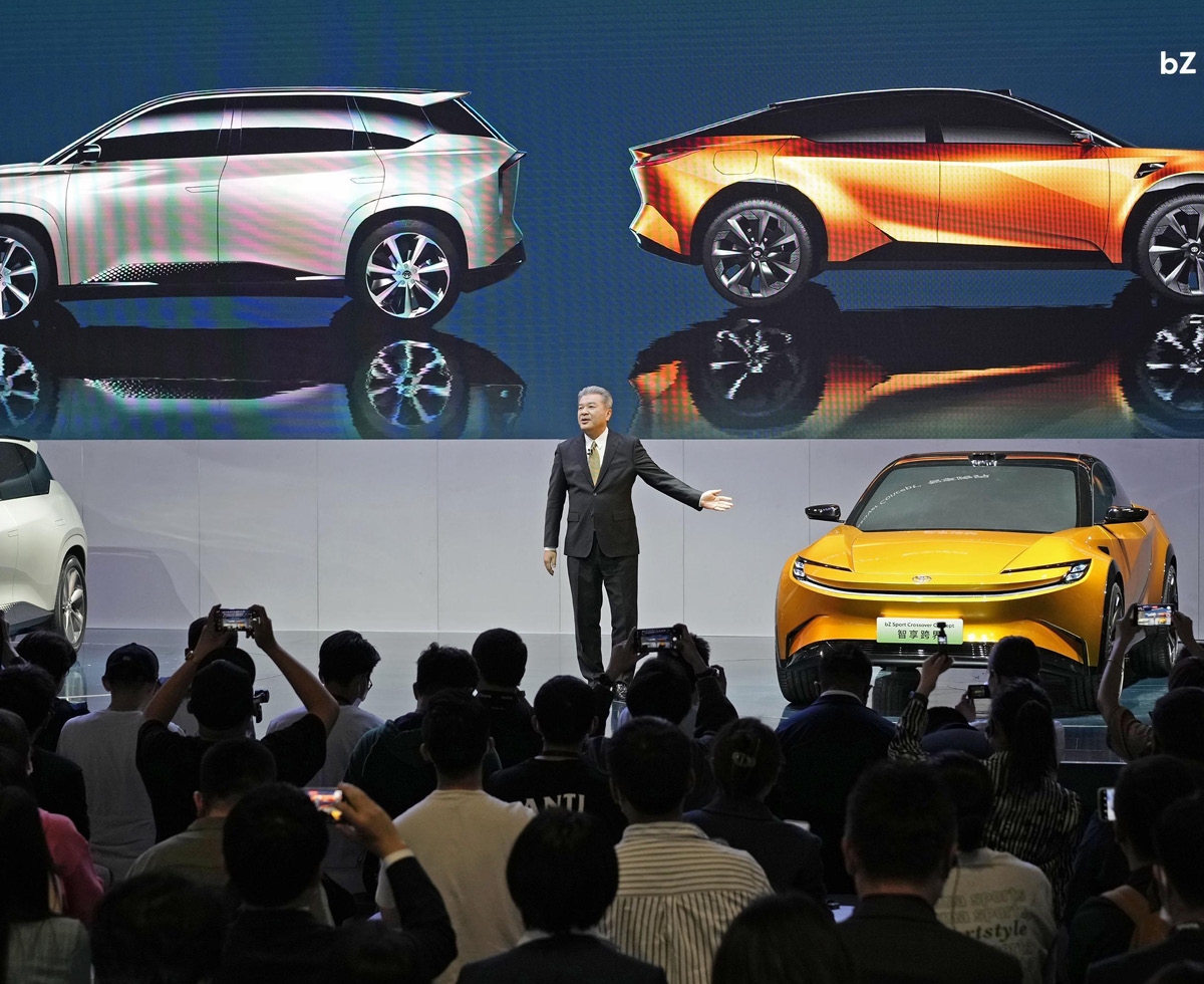 중국 사람들~ 우리 전기차 좀 보세요 🚗