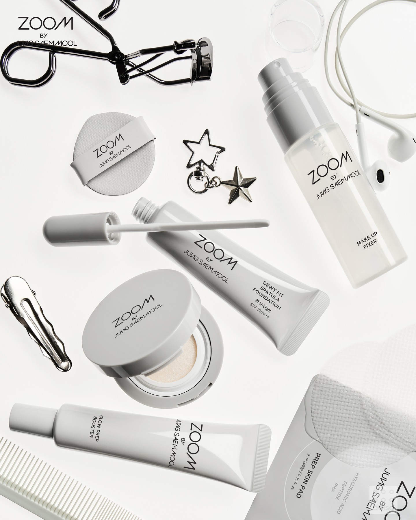 '줌 바이 정샘물'의 제품이 콜라주된 이미지예요.